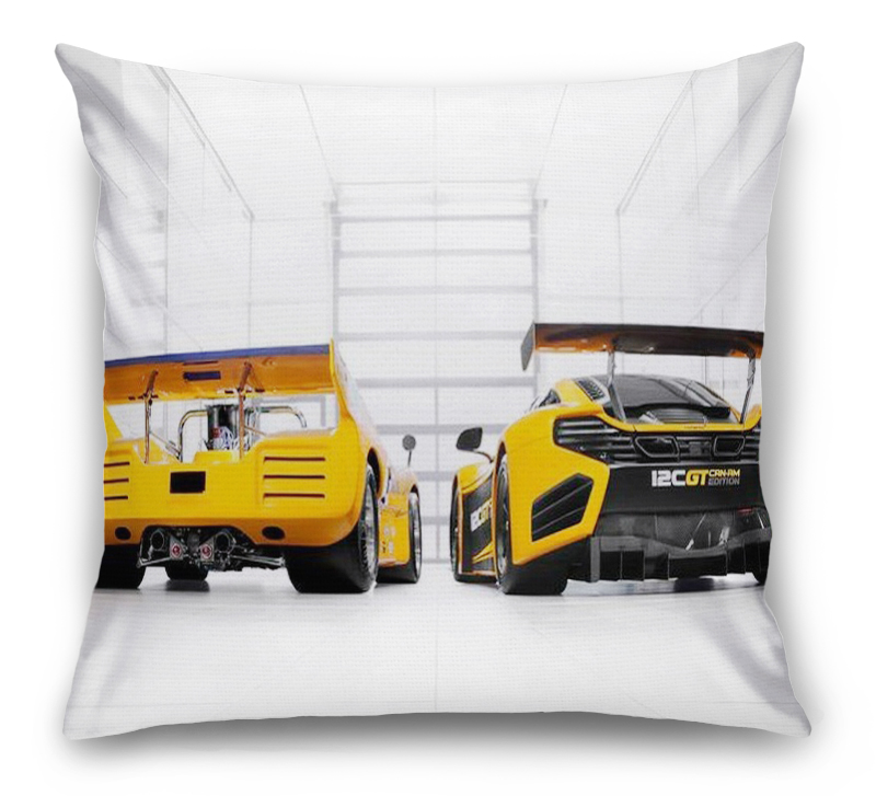 3D Подушка «Светлый гараж с двумя желтыми спорткарами» вид 1