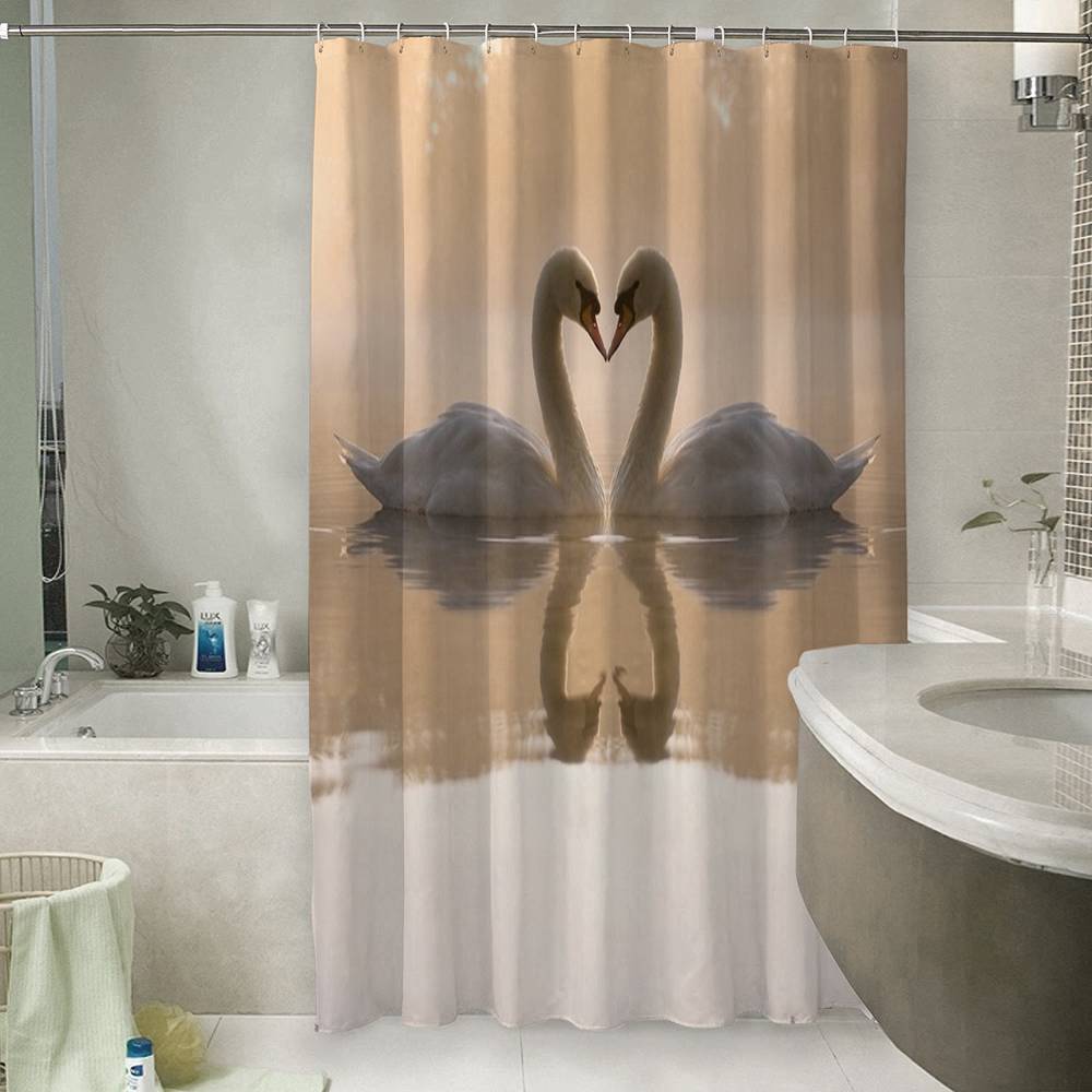 3D штора в ванную «Влюбленные лебеди» вид 6