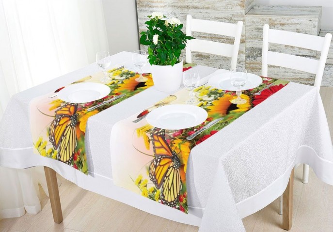 Дорожка на стол с рисунком «Бабочки над яркими цветами» вид 2