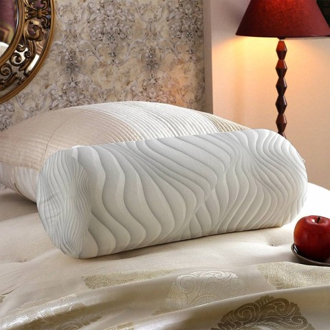 Интерьерная подушка для дивана «Волнистый фон» вид 5