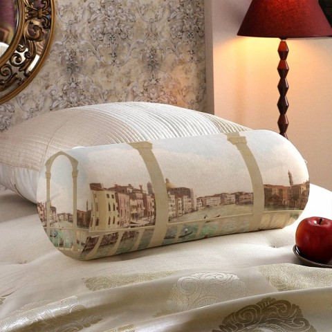 Интерьерная подушка валик «Балкон в Венеции» вид 5