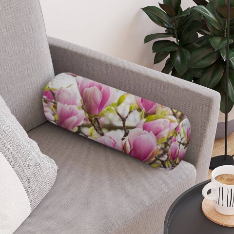 Декоративная круглая подушка «Бутоны цветущей магнолии» вид 4
