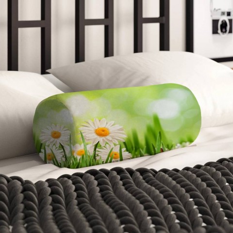Интерьерная подушка-валик «Ромашки в траве» вид 2