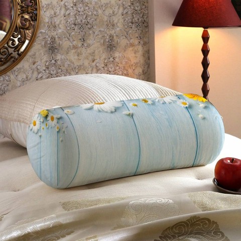 Интерьерная подушка для дивана «Ромашки на голубых досках» вид 5