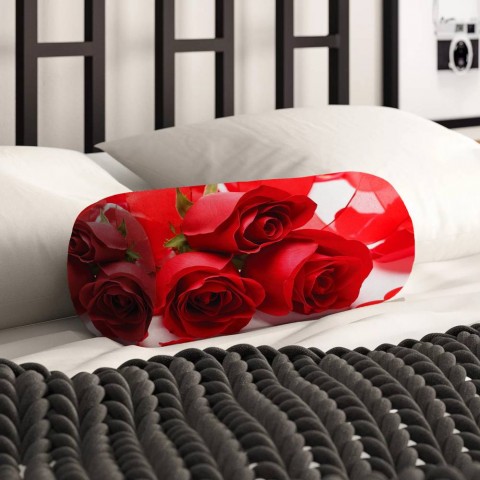 Тканевая вытянутая подушка «Композиция с алыми розами» вид 2