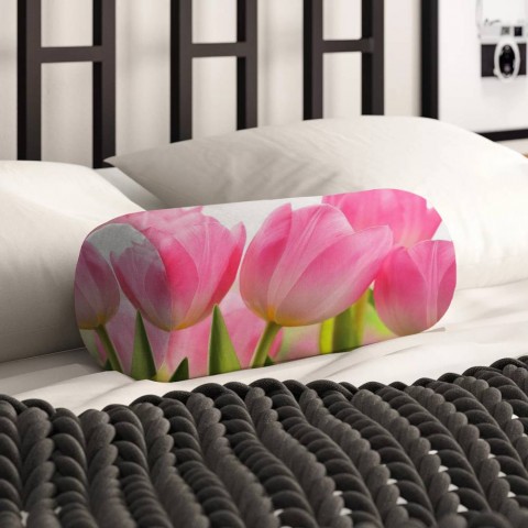 Декоративная подушка-валик «Крупные розовые тюльпаны» вид 2