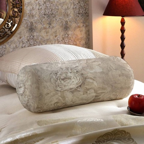 Интерьерная подушка «Завораживающая красота в винтажном стиле» вид 5