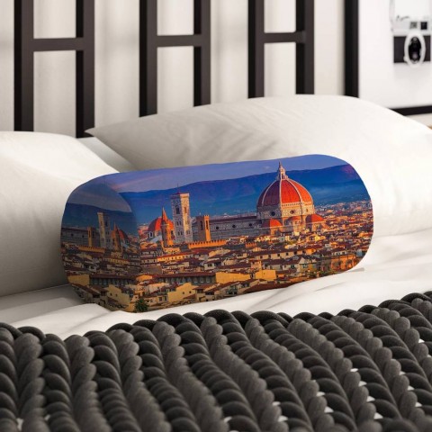 Интерьерная подушка для дивана «Итальянский собор» вид 2