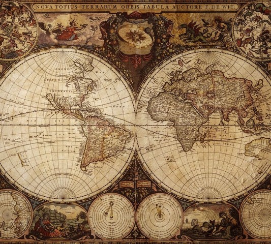 Тканевая подушка для дивана «Карта мира» вид 3