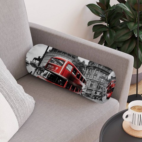 Тканевая подушка для дивана «Красный автобус» вид 4
