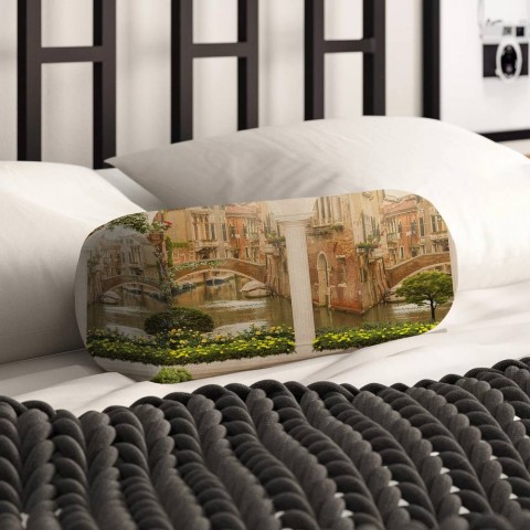Интерьерная подушка-валик «Колонны с видом на канал» вид 2