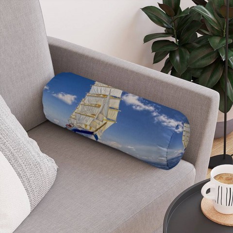 Декоративная подушка для дивана «Корабль в море» вид 4