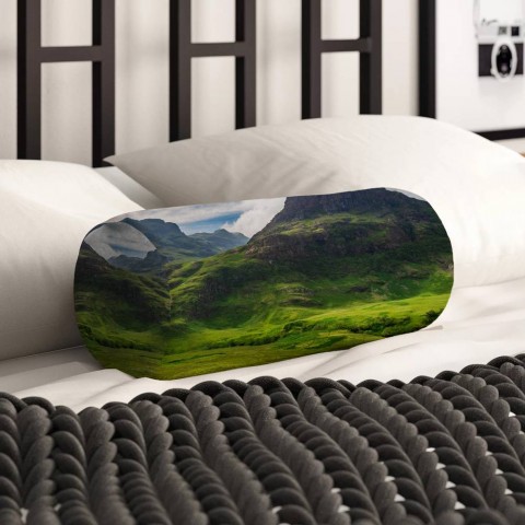 Интерьерная подушка колбаска «Зеленая гора» вид 2