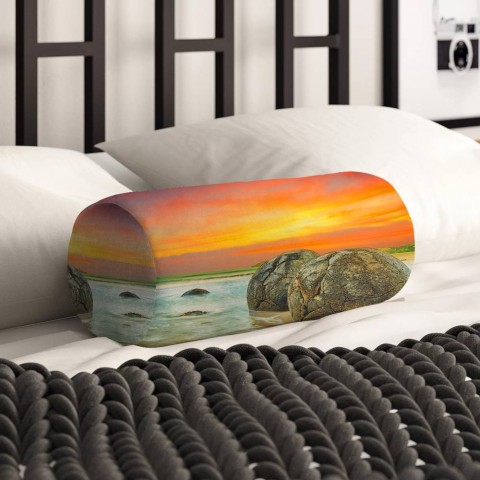 Тканевая подушка для дивана «Камни на закате» вид 2