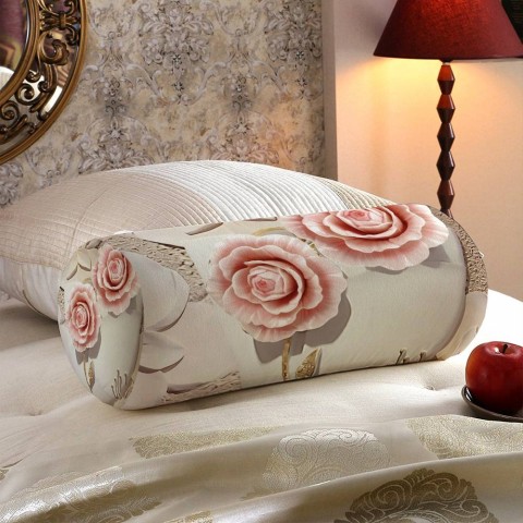Декоративная подушка для дивана «Объемная композиция с бутонами роз» вид 5