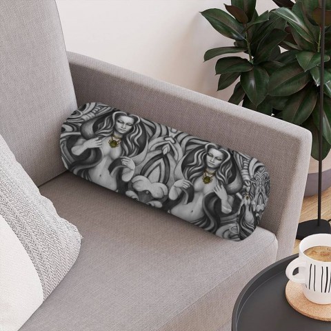 Интерьерная подушка для дивана «Роковые колдуньи» вид 4