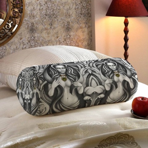 Интерьерная подушка для дивана «Роковые колдуньи» вид 5