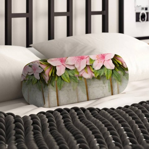 Интерьерная подушка-валик «Бархатистые цветы» вид 2