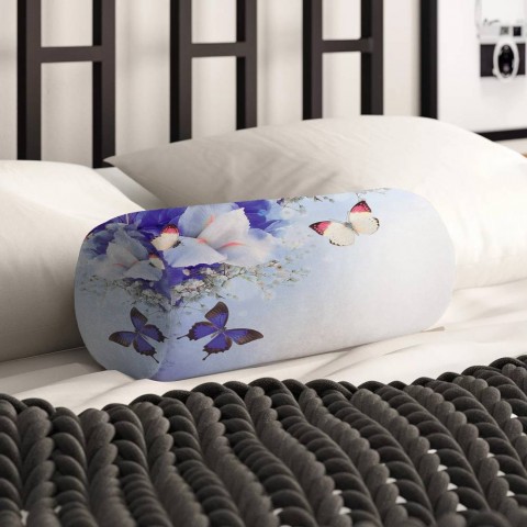 Декоративная вытянутая подушка «Бабочки под нежными цветами» вид 2