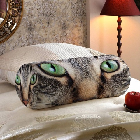 Интерьерная подушка для дивана «Кошачий взгляд» вид 5