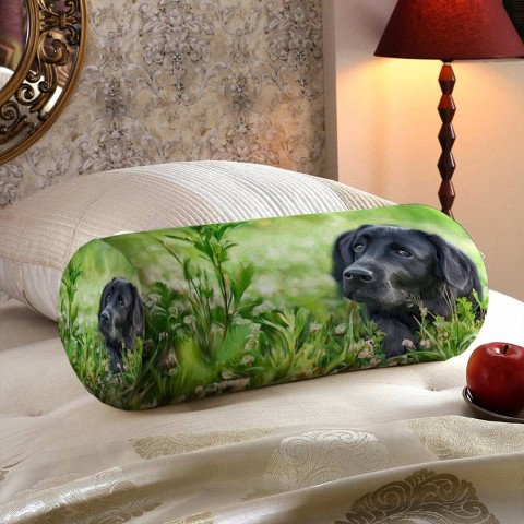 Тканевая подушка-валик «Собачка в траве» вид 5