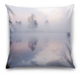 3D Подушка «Туманная дымка над озером»
