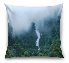 3D Подушка «Водопад в туманном лесу»