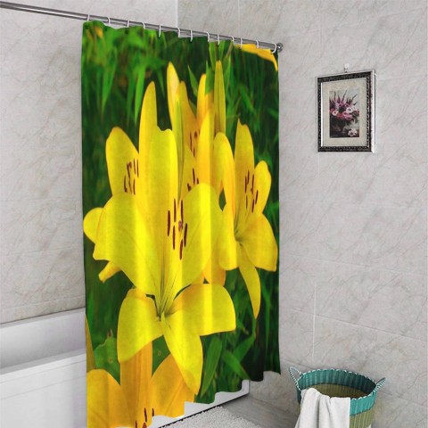 Штора для ванной «Яркие желтые лилии » вид 4