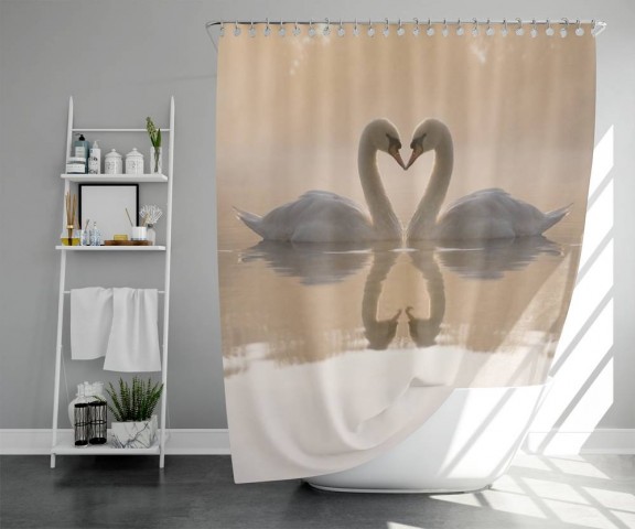 3D штора в ванную «Влюбленные лебеди» вид 5
