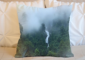 3D Подушка «Водопад в туманном лесу» вид 5