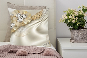 3D Подушка «Золотые цветы с алмазными серединками» вид 4