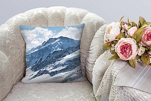 3D Подушка «Пейзаж в заснеженных горах»  вид 2