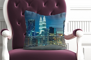 3D Подушка «Вид  с  балкона на ночной город» вид 4