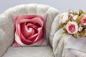 3D Подушка «Нежно-розовый бутон» вид 3