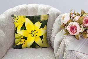 3D Подушка «Яркие желтые лилии» вид 7
