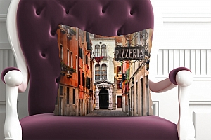 3D Подушка «Венецианская улочка» вид 3