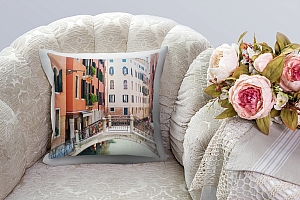 3D Подушка «Яркие дома в Венеции» вид 4