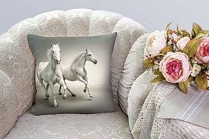 3D Подушка «Белые лошади на сером фоне» вид 2