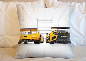 3D Подушка «Светлый гараж с двумя желтыми спорткарами» вид 2