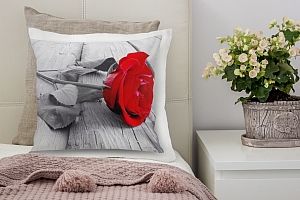 3D Подушка «Черно белое фото с красной розой» вид 3